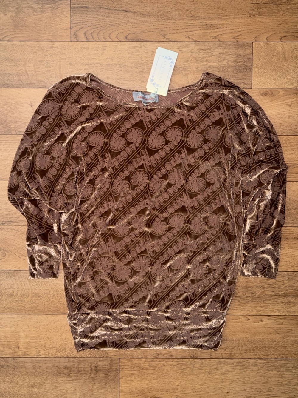 Kinolau A Manaloa Collection Size Medium Velvet Dolman Sleeve Top Hawaii NWT Lux